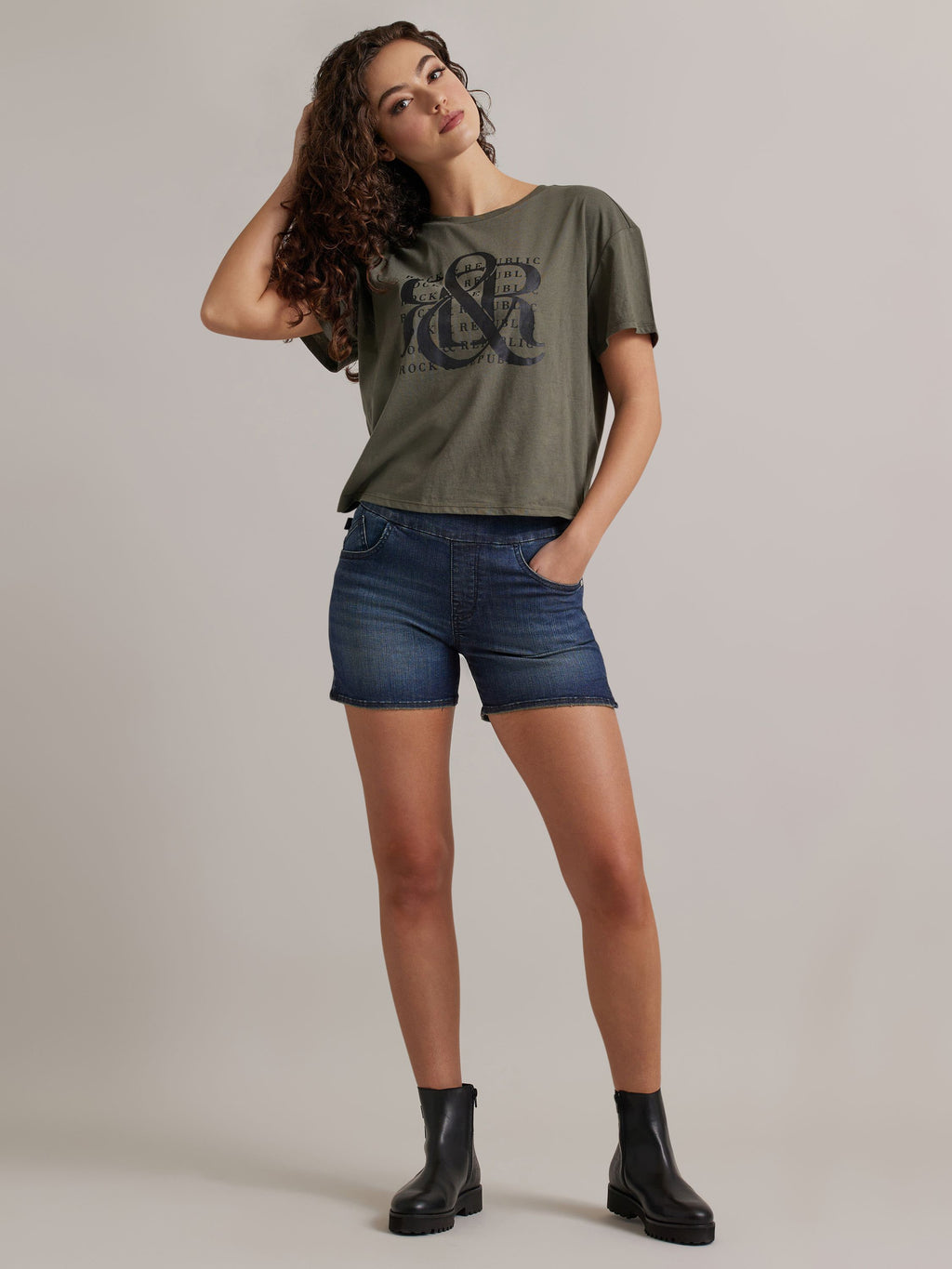 Women's Fever Short