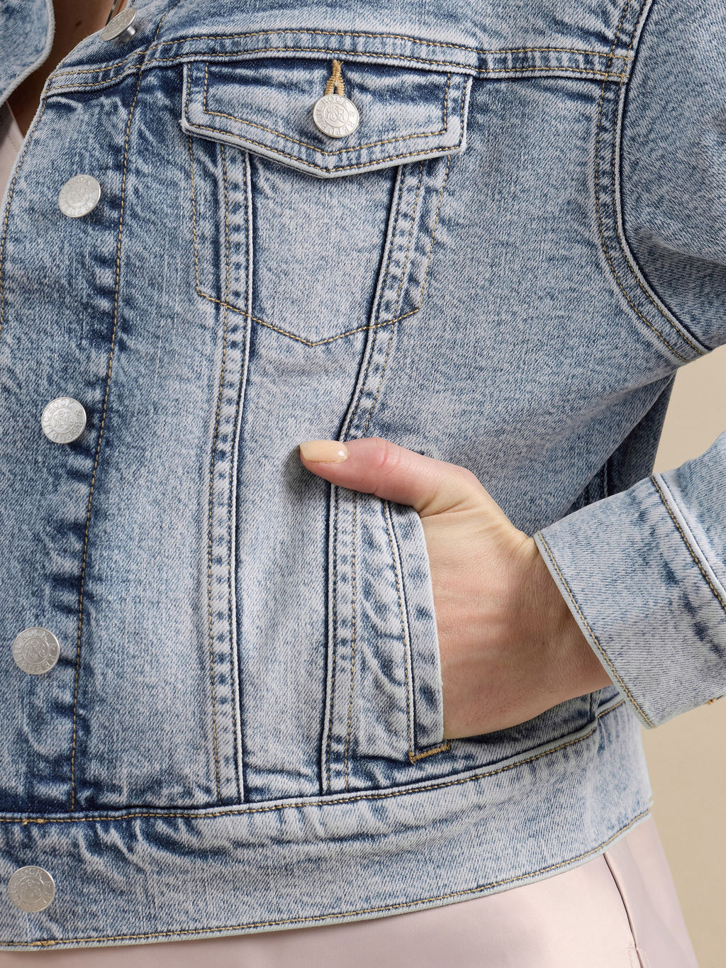 Women's Cropped Denim Jacket