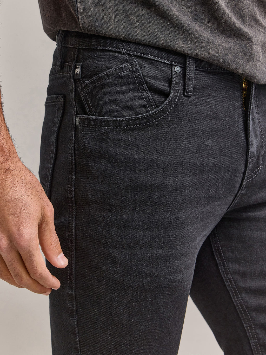 Men's Colburg Slim Fit Straight Jean